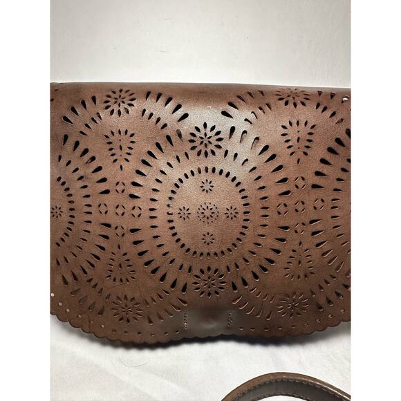 Reduced $10 Shiraleah Chicago Crossbody Handbag Women’s Small Brown Western - Picture 2 of 6